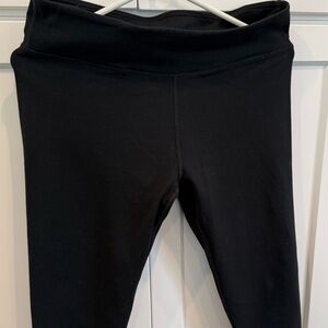Fabletics Black Women's Capri Leggings